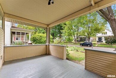 2021 13th St, Moline, IL 61265 - photo 3