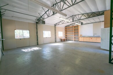 61466 Camelot Place, Bend, OR 97702 - photo 3