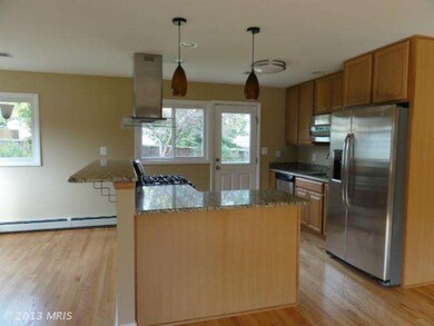 204 Devon Ct, Linthicum Heights, MD 21090 - photo 3