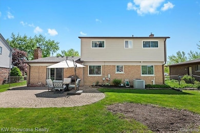 Fenced backyard with Paver Patio