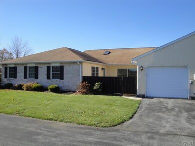 5798 Burning Tree Ln, Macungie, PA 18062 - photo 2