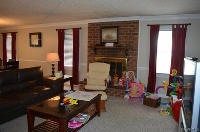 111 Holly Dr, Manakin Sabot, VA 23103 - photo 6