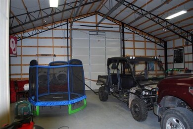 Rear 14' overhead door