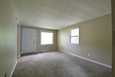 2209 Halford St, Anderson, IN 46016 - photo 7