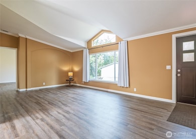 Spacious living room