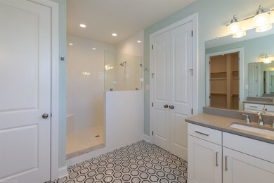 2104 Walnut Dr, Blacksburg, VA 24060 - photo 5