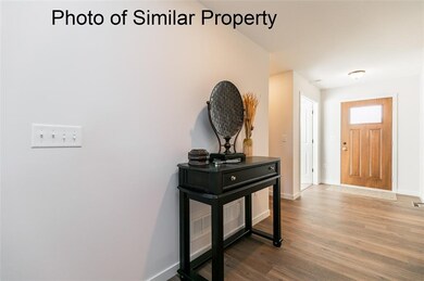 912 Crescent View Dr NE, Cedar Rapids, IA 52402 - photo 2