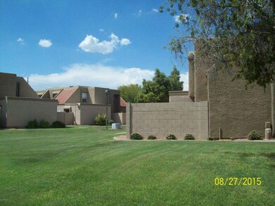 6828 S Snyder Ln, Tempe, AZ 85283 - photo 4