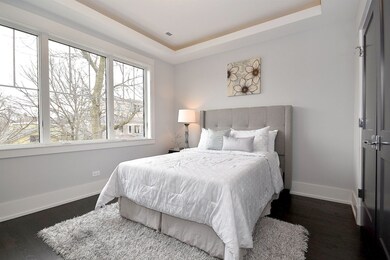 4918 N Seeley Ave, Chicago, IL 60625 - photo 2