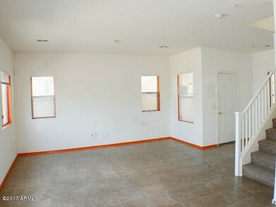 023-381900 - Great room