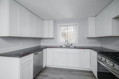 221 Elm St, Batavia, IL 60510 - photo 7