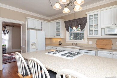 628 W End Ave, Statesville, NC 28677 - photo 6