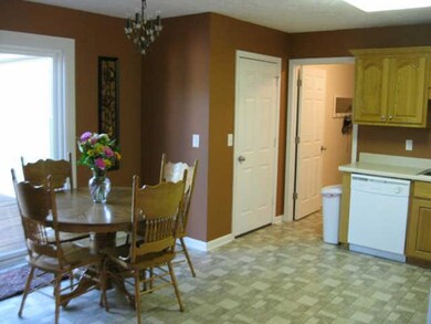 SPACIOUS KITCHEN/DINING ROOM.