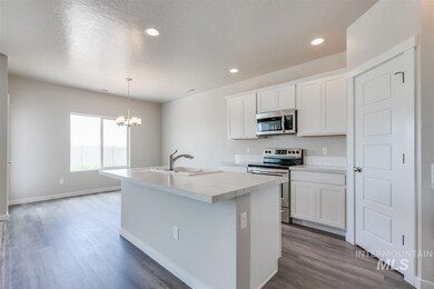 7016 S Catfish Creek Ave, Meridian, ID 83642 - photo 3