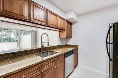 6359RiverwalkLane_08-2