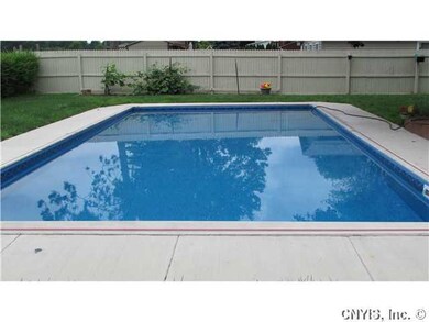 Swimming Pool/Hot Tub/Sauna