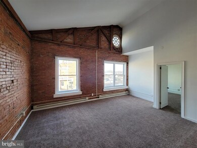351 Main St unit 1, Pennsburg, PA 18073 - photo 4