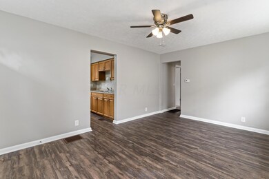 1645 Elmore Ave, Columbus, OH 43224 - photo 4