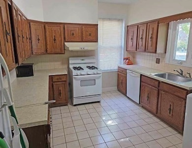 4 Saint Paul St, Cambridge, MA 02139 - photo 5