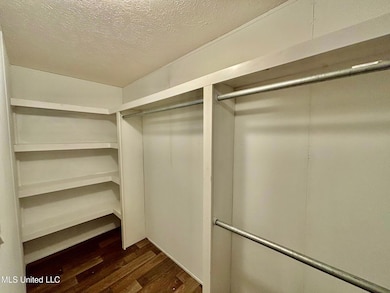 1033 Spike Ln, Summit, MS 39666 - photo 7