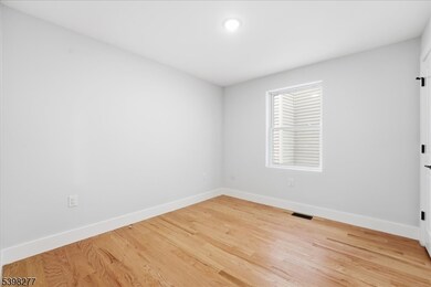 62 Hillside Ave unit 1, Newark, NJ 07108 - photo 5