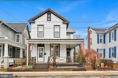 13 E Maple Ave, Myerstown, PA 17067 - photo 2