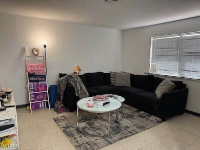 5817 Smoke Ranch Rd unit B, Las Vegas, NV 89108 - photo 5