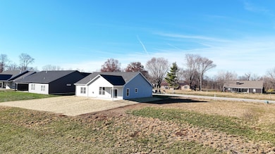 112 Williston Ct, Delphi, IN 46923 - photo 4