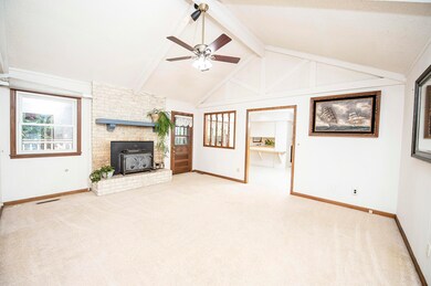 2059 S Hillcrest Ave (29)