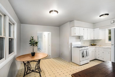 2917 Jefferson St, Muskegon, MI 49444 - photo 5