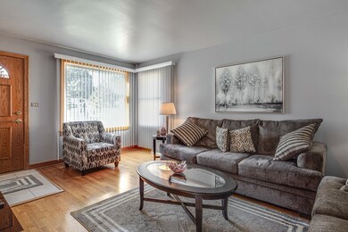 9828 Montrose Ave, Schiller Park, IL 60176 - photo 4