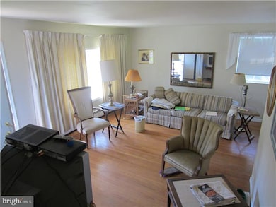 169 Miller Dr, Southampton, PA 18966 - photo 4