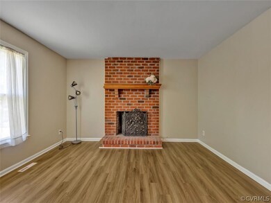 4801 Mason Dale Dr, North Chesterfield, VA 23234 - photo 3