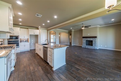 9022 N 65th East Place, Owasso, OK 74055 - photo 6