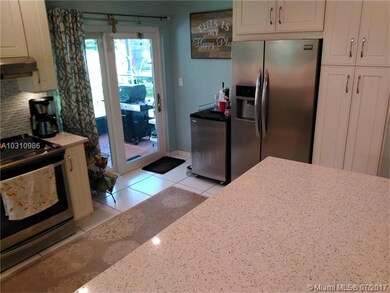 1051 Hamlin Terrace, Davie, FL 33325 - photo 5