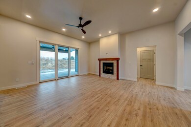 Living room (3)
