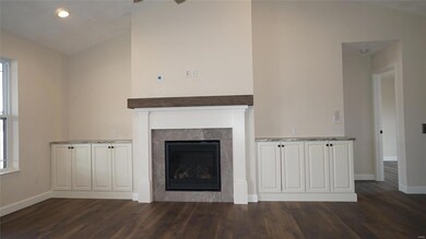 1305 Yeats Ct, O'Fallon, IL 62269 - photo 2