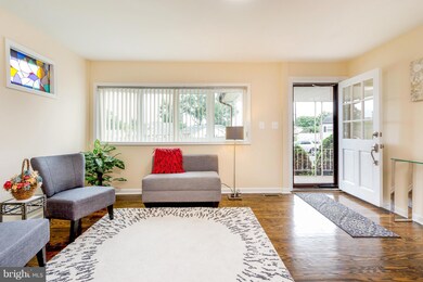 909 Cord St, Middle River, MD 21220 - photo 4