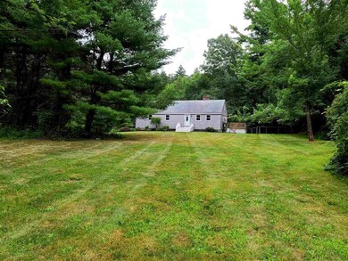 75 Whittier St, Newton, NH 03858 - photo 5