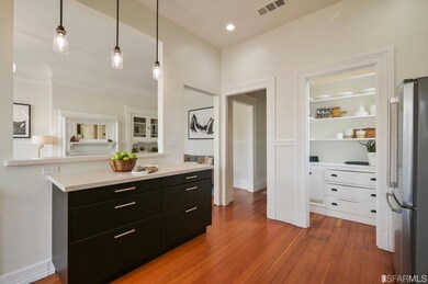 A full pantry to store your goodies.