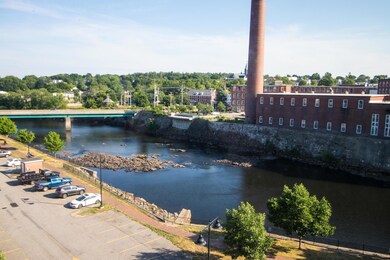 Island Terrace unit 317, Saco, ME 04072 - photo 2