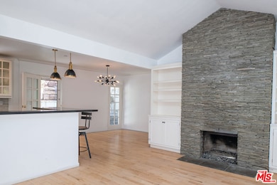 8524 Appian Way, Los Angeles, CA 90046 - photo 2