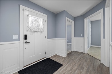 320 Pebble Creek Ct, Amherst, OH 44001 - photo 3