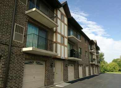 1725 S Washington St unit 1, Naperville, IL 60565 - photo 2