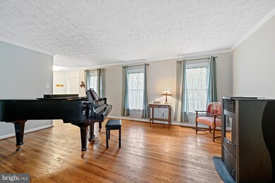 10951 Scaggsville Rd, Laurel, MD 20723 - photo 4