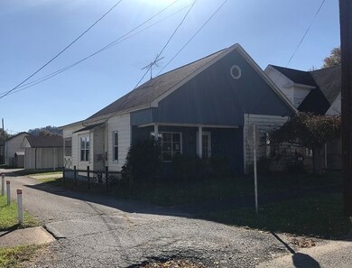 926 Florida St, Milton, WV 25541 - photo 2