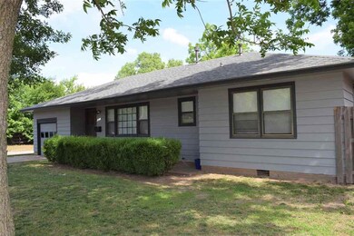 2118 W Elm Ave, Enid, OK 73703 - photo 2