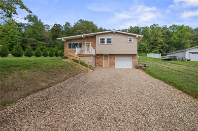 252 Memory Ln, Tarentum, PA 15084 - photo 2