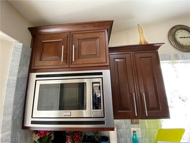 1904 Klamath Falls Way, Las Vegas, NV 89128 - photo 7