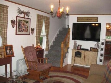 49 Russells Mills Rd, South Dartmouth, MA 02748 - photo 4